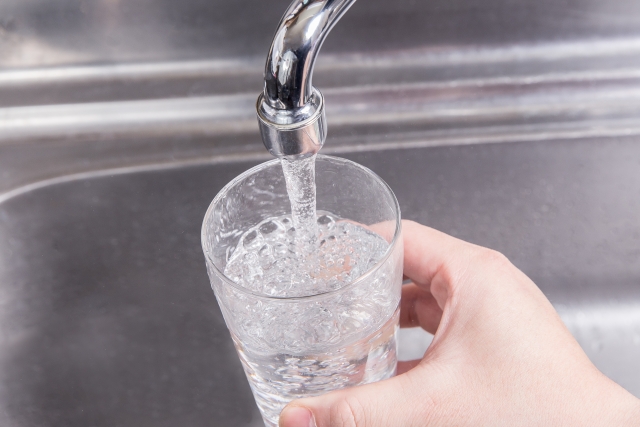 日本の水道水って本当に安全？そのまま飲める理由と注意点