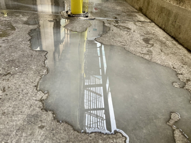 地中の水道管から水漏れ？原因と発見・応急処置ガイド