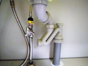 【徹底解説】排水トラップの水がなくなる原因と防止策