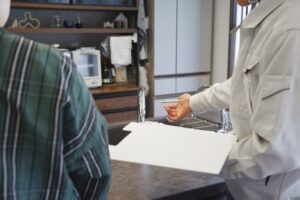 キッチン排水口のつまり原因と解消法を徹底解説！