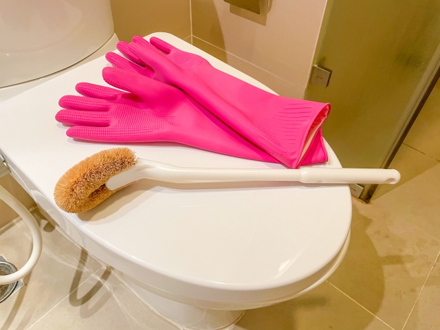 トイレに異物を流した時のNG行動と正しい対処法